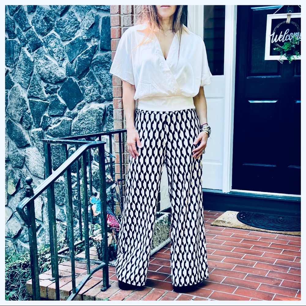Made in Italy Retro Chic Print wide Leg Pants - Picture 9 of 10